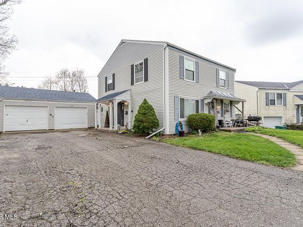 3693 Lakepointe Drive , Northwood, OH 43619