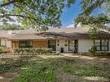 13619 Flagstone Lane, Dallas, TX 75240
