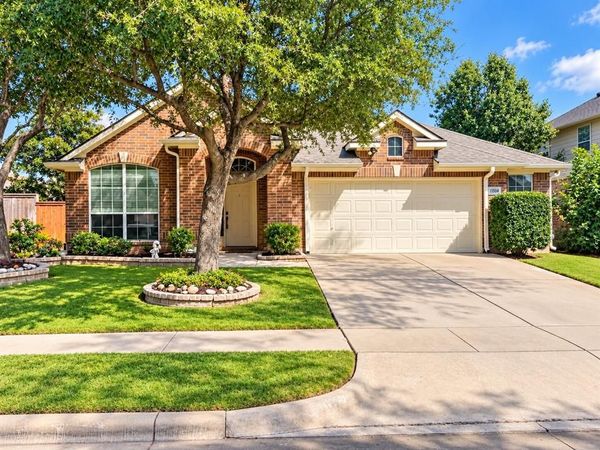 11504 Crystal Falls Drive , Fort Worth, TX 76244