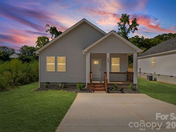 299 N Long Street , East Spencer, NC 28039