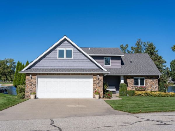 1067 Crown Point Drive, Lake Isabella, MI 48893