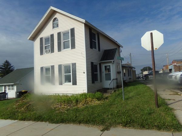 112 S Division Avenue, Spring Grove, MN 55974