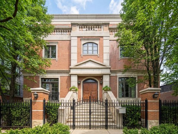 1718 W Wrightwood Avenue, Chicago, IL 60614