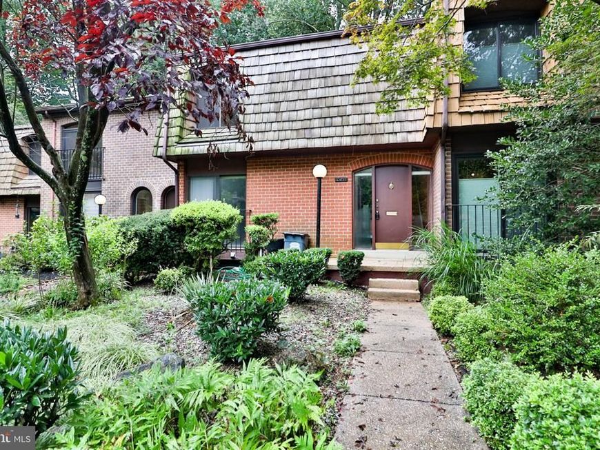 10811 Deborah Drive, Potomac, MD 20854 Main Photo