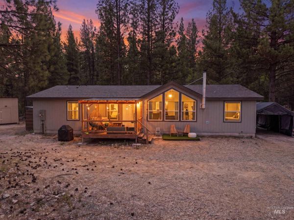 17 Mountain Meadow Rd, Idaho City, ID 83631