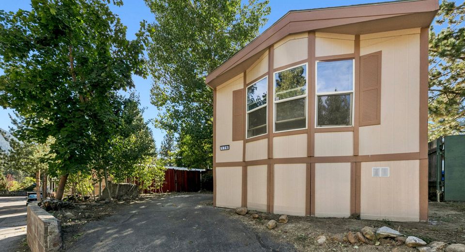176 Crescent Drive, Stateline, NV 89449 Photo