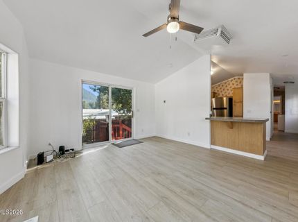 176 Crescent Drive, Stateline, NV 89449 Photo