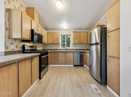 176 Crescent Drive, Stateline, NV 89449 Photo