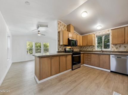 176 Crescent Drive, Stateline, NV 89449 Photo