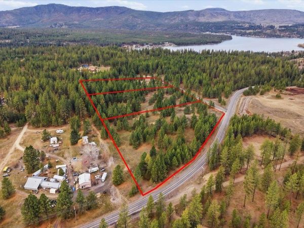 65xx Whispering Pines Way, Nine Mile Falls, WA 99026
