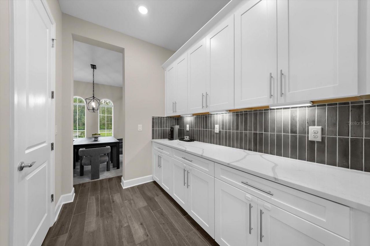 1118 Lake Hanna Drive, Lutz, FL 33549 Photo