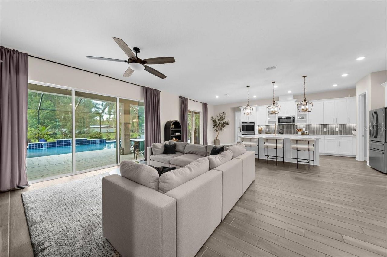 1118 Lake Hanna Drive, Lutz, FL 33549 Photo