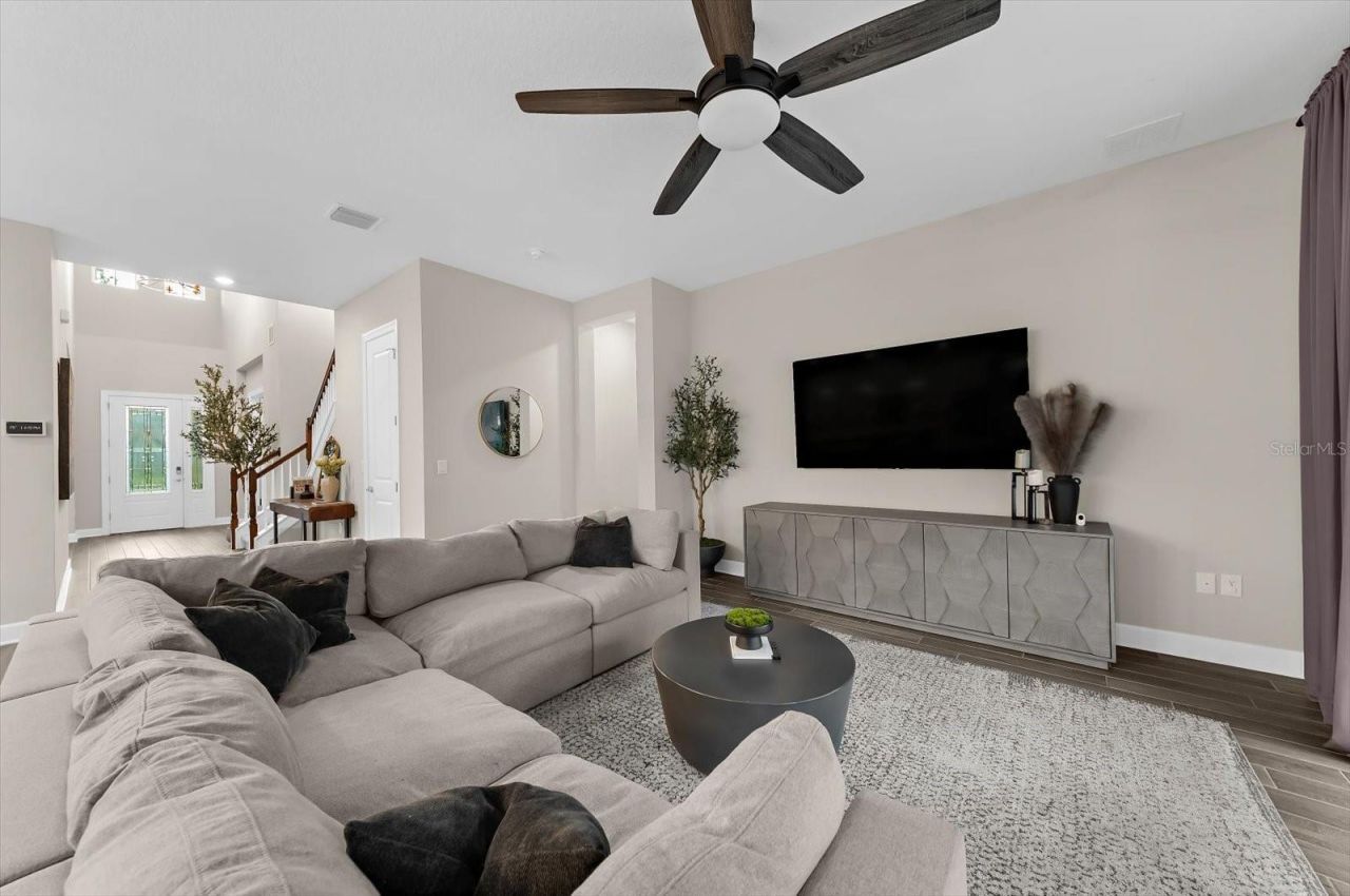 1118 Lake Hanna Drive, Lutz, FL 33549 Photo