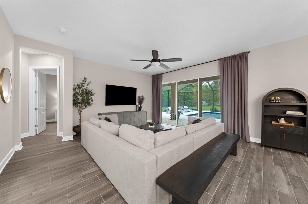 1118 Lake Hanna Drive, Lutz, FL 33549 Photo