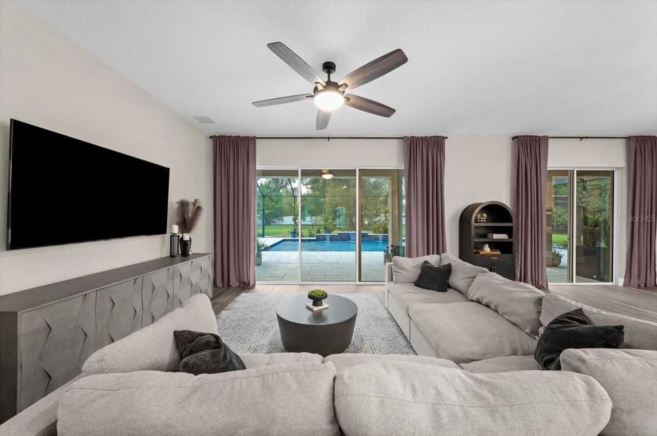 1118 Lake Hanna Drive, Lutz, FL 33549 Photo