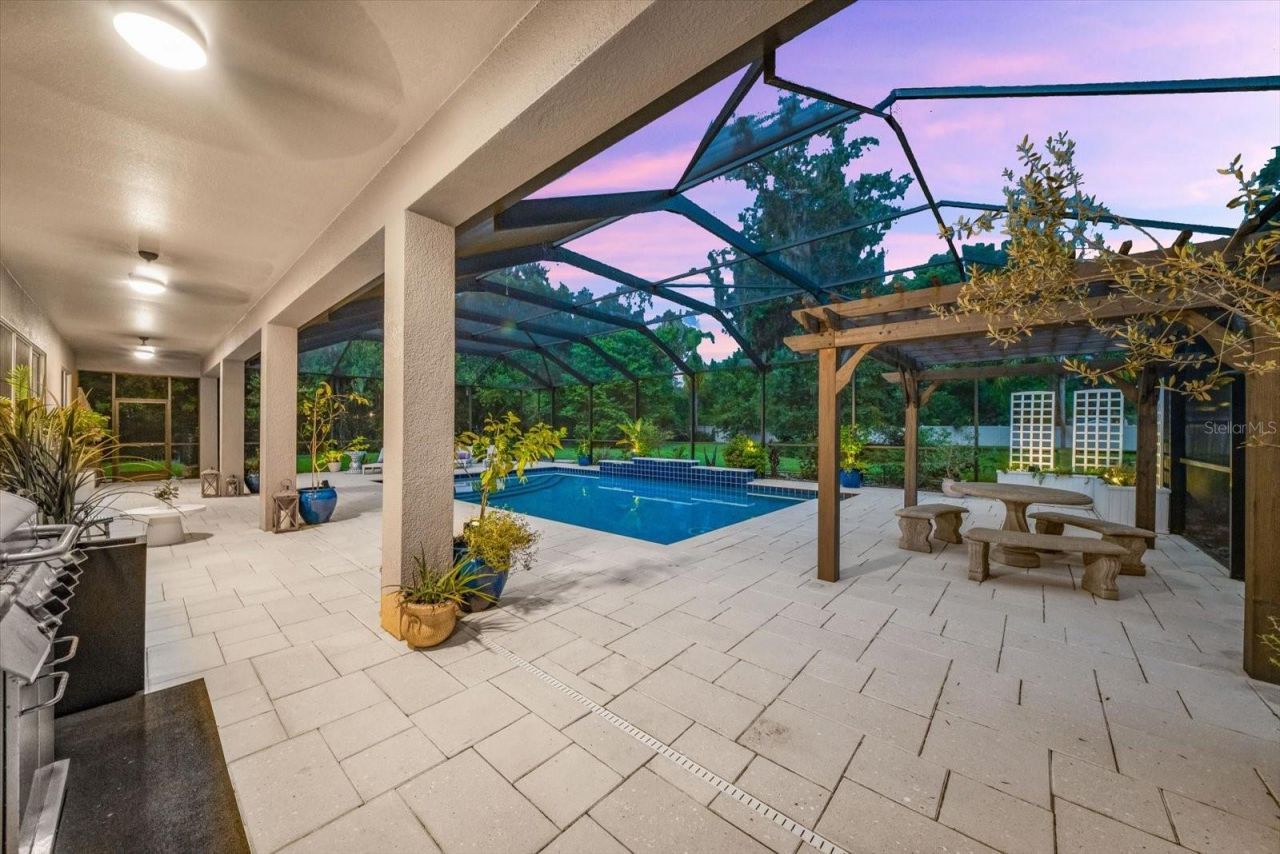 1118 Lake Hanna Drive, Lutz, FL 33549 Photo