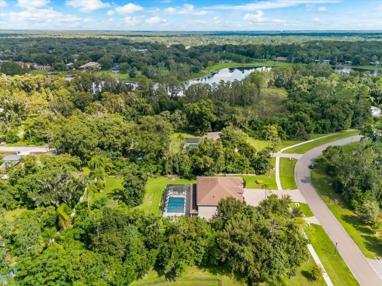 1118 Lake Hanna Drive, Lutz, FL 33549 Photo