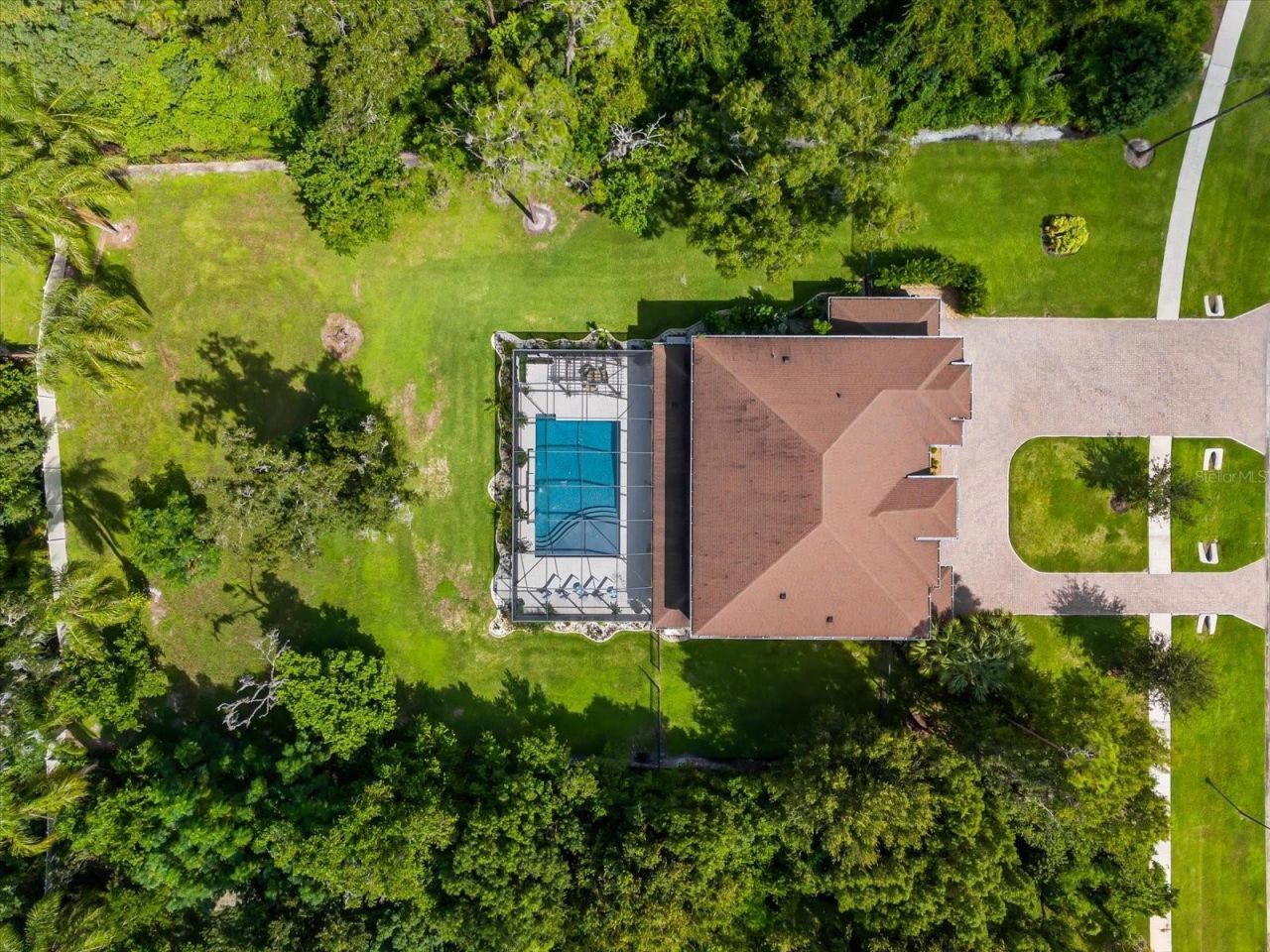 1118 Lake Hanna Drive, Lutz, FL 33549 Photo