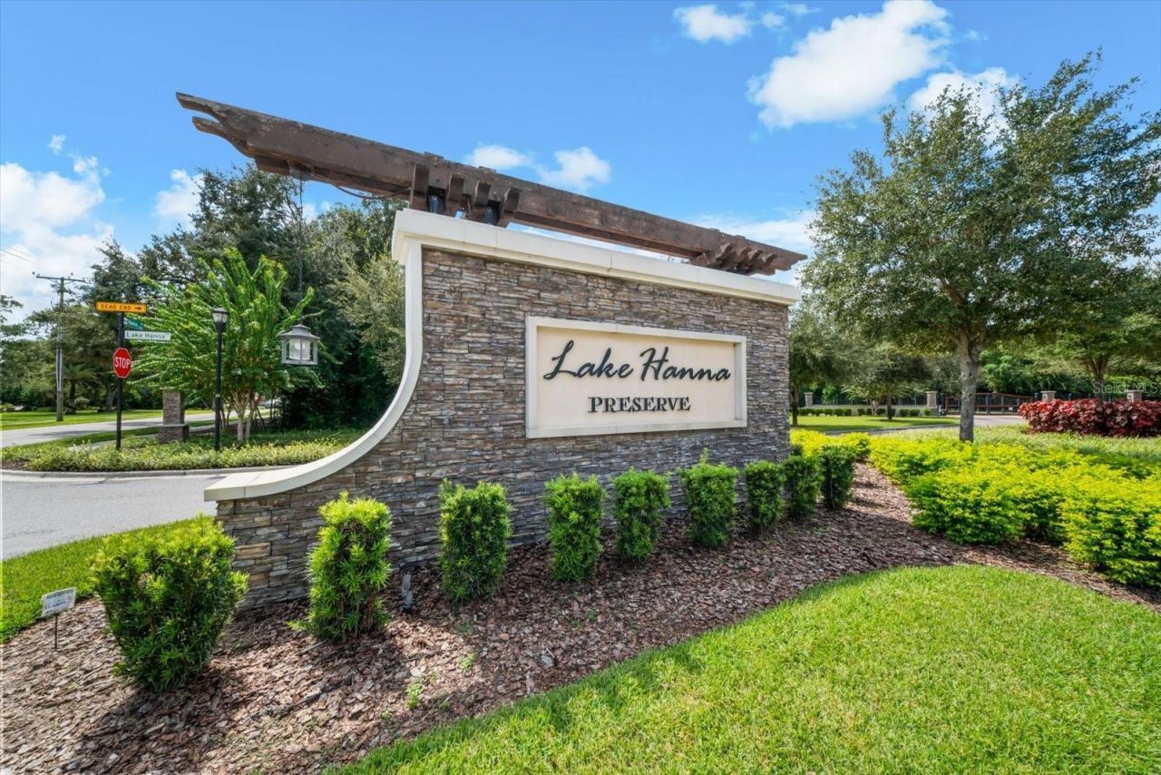 1118 Lake Hanna Drive, Lutz, FL 33549 Photo