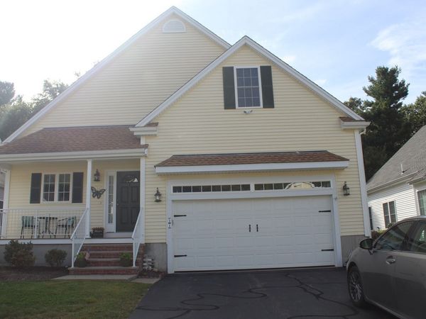51 Lawrence Dr, Unit 51, Franklin, MA 02038