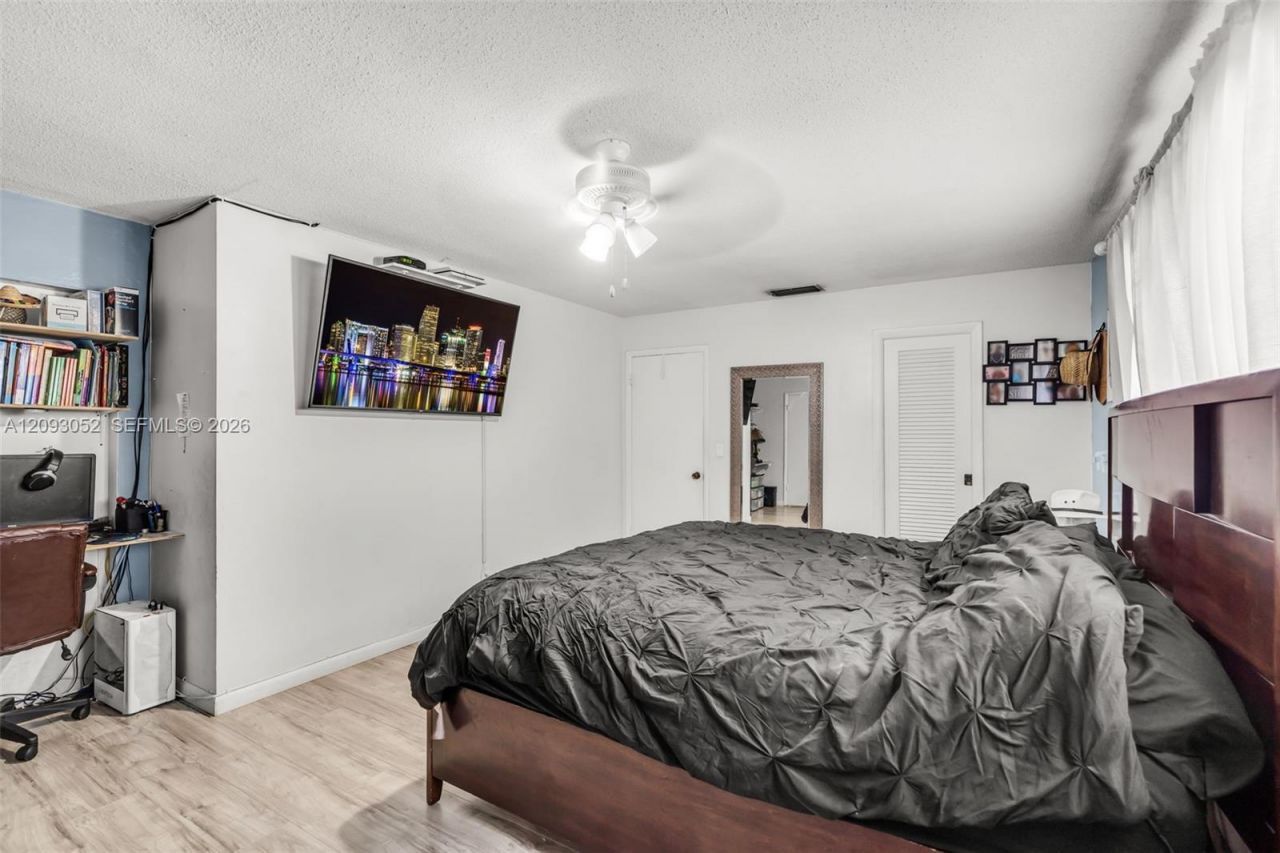 1830 N 54th Ave , Hollywood, FL 33021 Photo