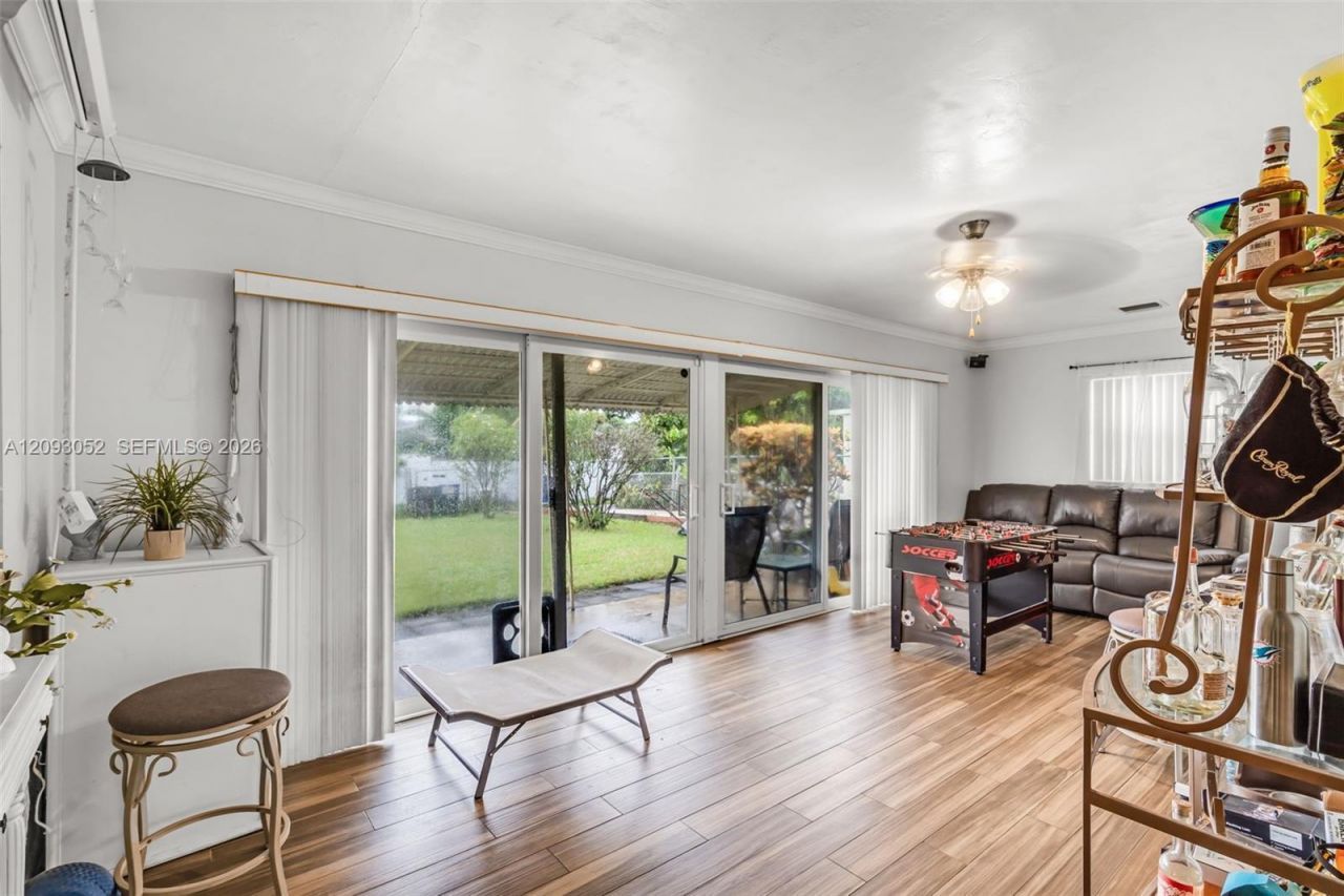 1830 N 54th Ave , Hollywood, FL 33021 Photo