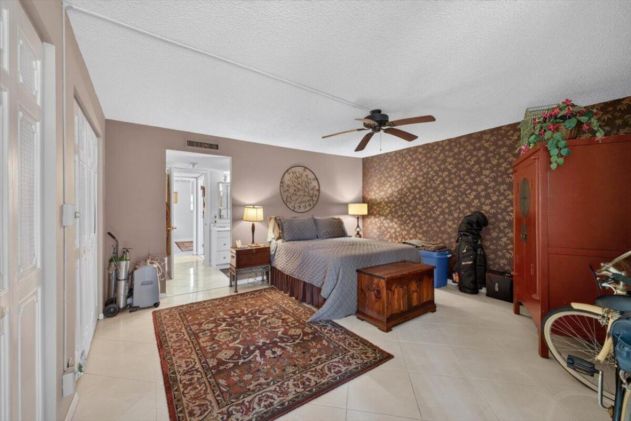 3251 Holiday Springs Boulevard, Unit 205, Margate, FL 33063 Photo
