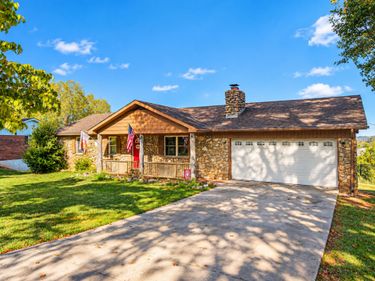 460 Sunset Drive, Bronston, KY 42518