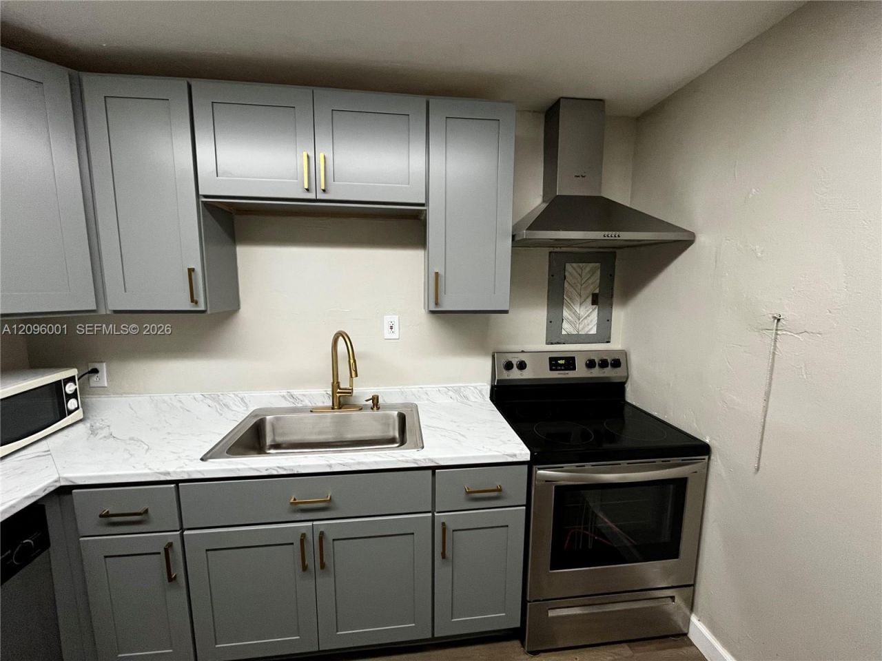 816 Beech Rd , Unit N/A, West Palm Beach, FL 33409 Photo