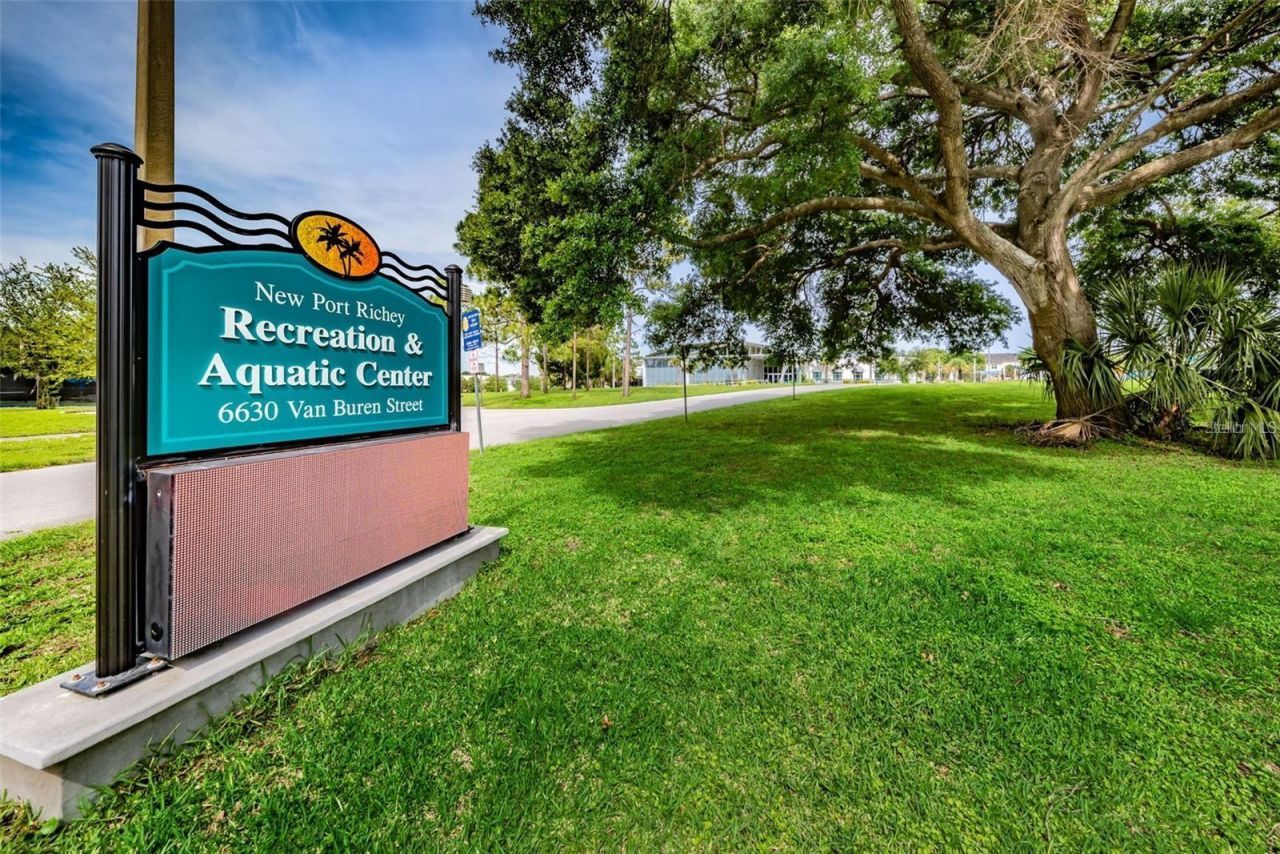 6243 Main Street , New Port Richey, FL 34653 Photo
