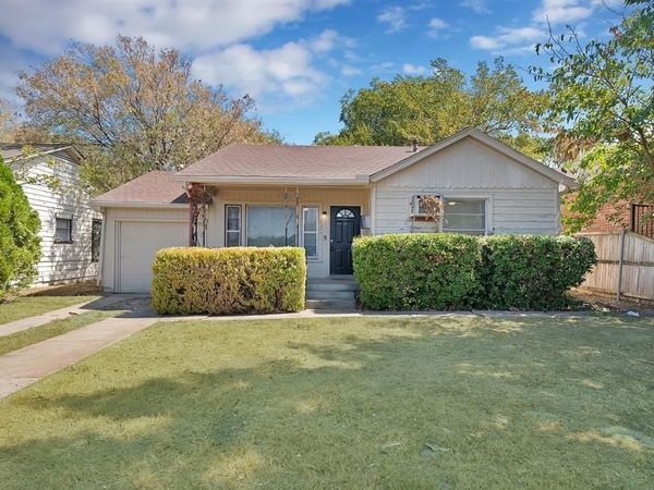 2309 8th Avenue, Fort Worth, TX 76110