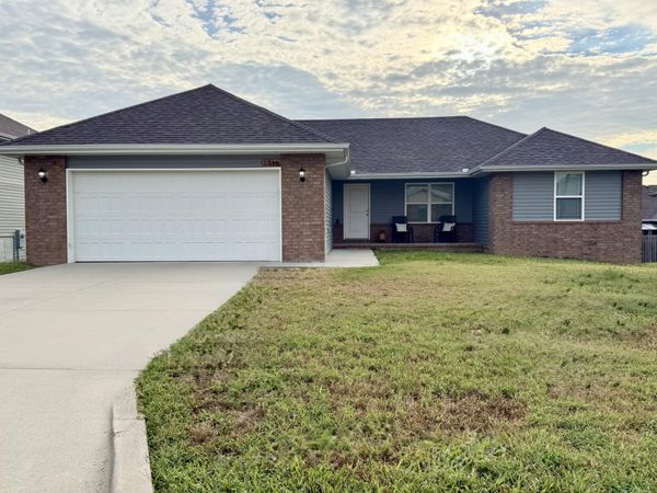 1340 S Rome Avenue , Republic, MO 65738