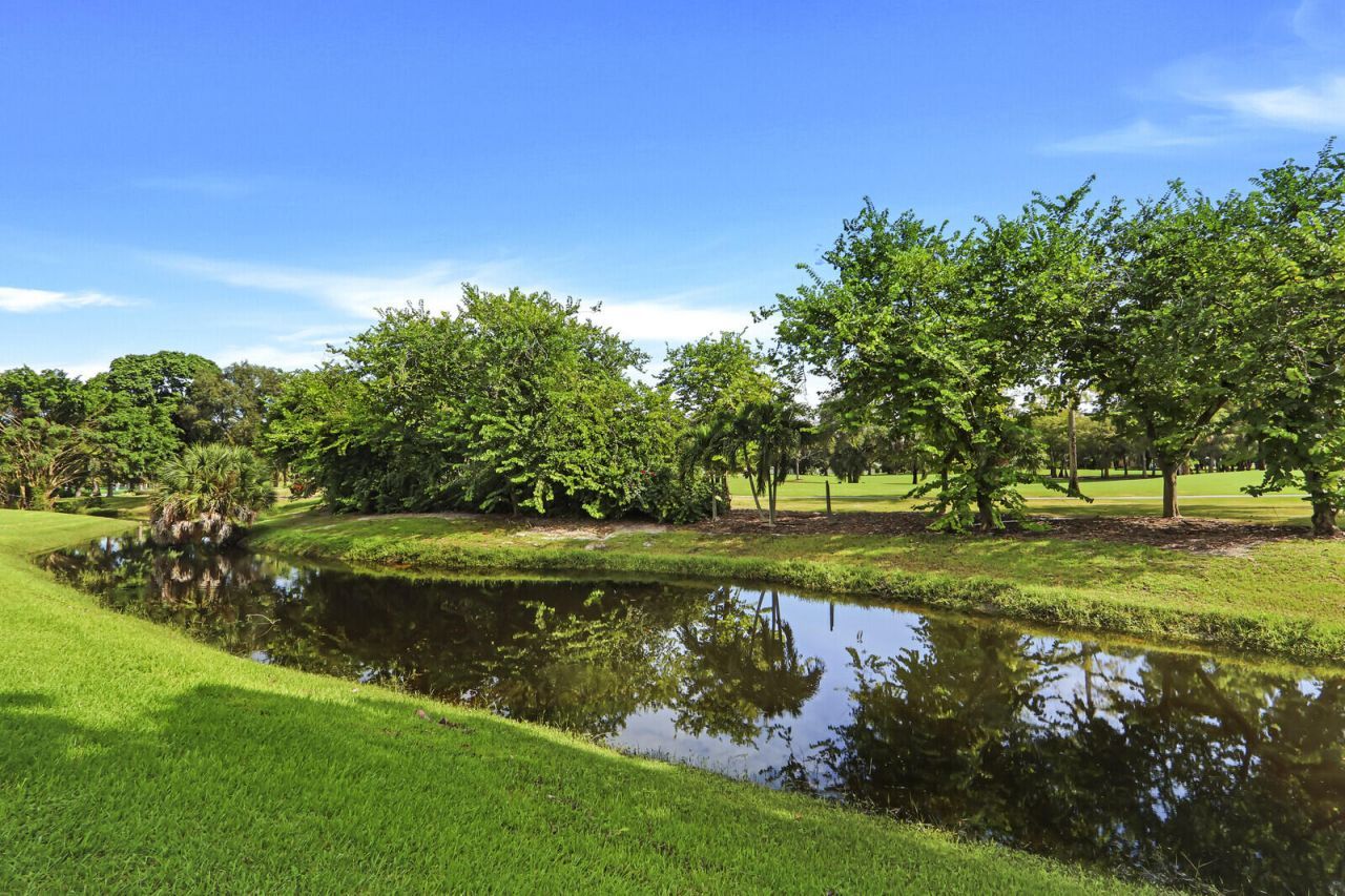 234 Par Drive, Royal Palm Beach, FL 33411 Photo