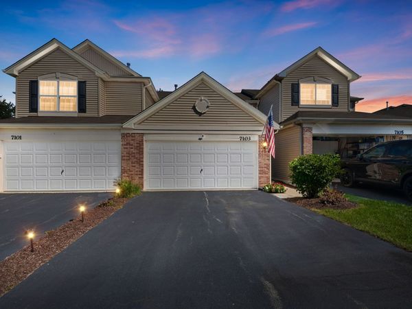 7103 Hidden Green Circle, Fox Lake, IL 60020