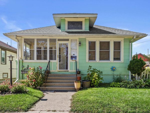 6820 20 Ave, Kenosha, WI 53143