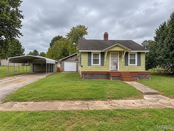 204 Wilson , Valier, IL 62891