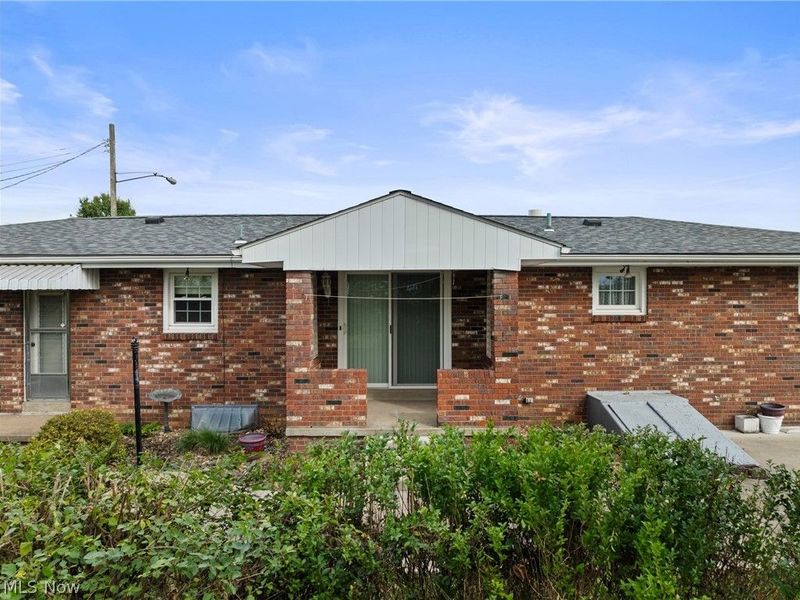 112 Benita Drive, Mingo Junction, OH 43938 Photo 4