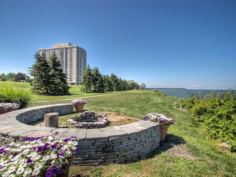 1 Bratenahl Place, Unit 105, Bratenahl, OH 44108 Photo 23