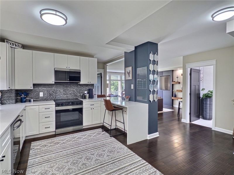 1 Bratenahl Place, Unit 105, Bratenahl, OH 44108 Photo 6