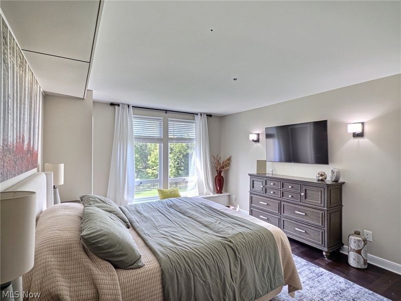 1 Bratenahl Place, Unit 105, Bratenahl, OH 44108 Photo 9