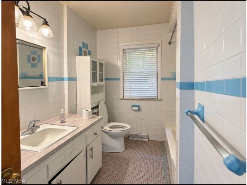 4521 Longleaf Road, Warrensville Heights, OH 44128 Photo 4