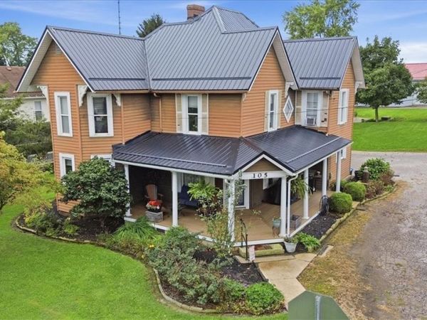 105 Market Street, Danville, OH 43014