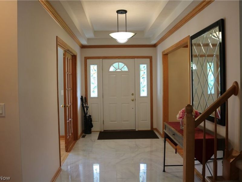 8766 Pointe Drive, Broadview Heights, OH 44147 Photo 2