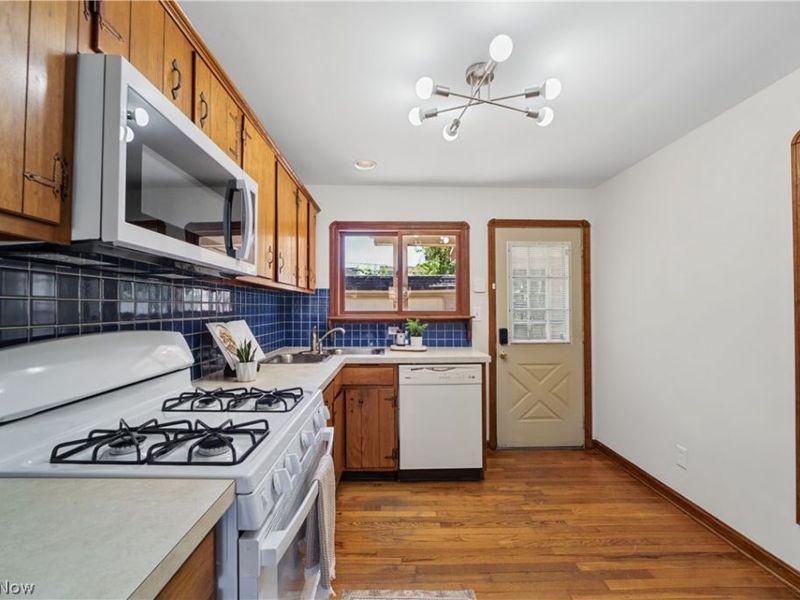 7427 Woodhaven Avenue, Brooklyn, OH 44144 Photo 14