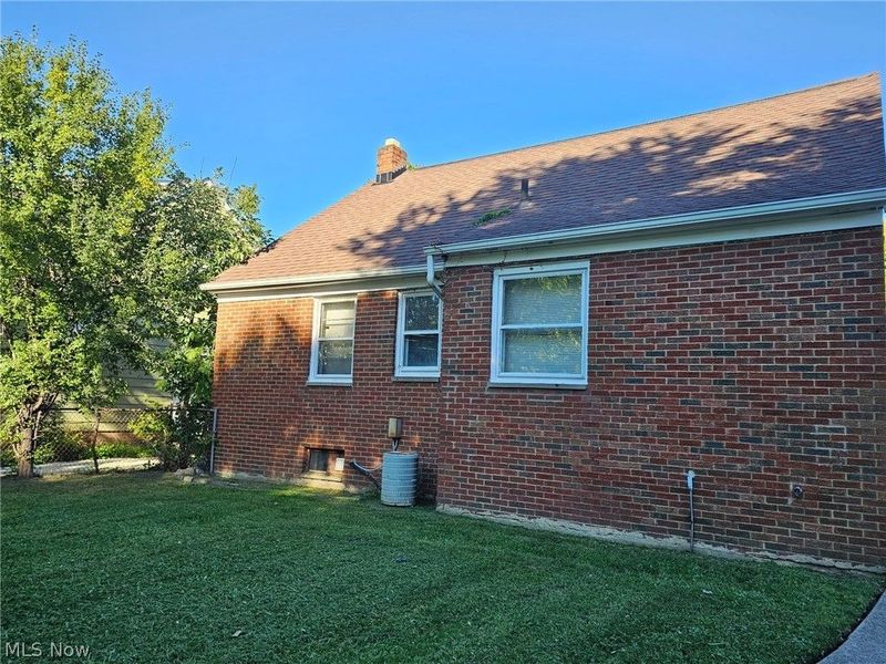 3868 Warrensville Center Road, Warrensville Heights, OH 44122 Photo 2