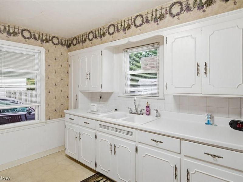 3067 W 137th Street, Cleveland, OH 44111 Photo 13