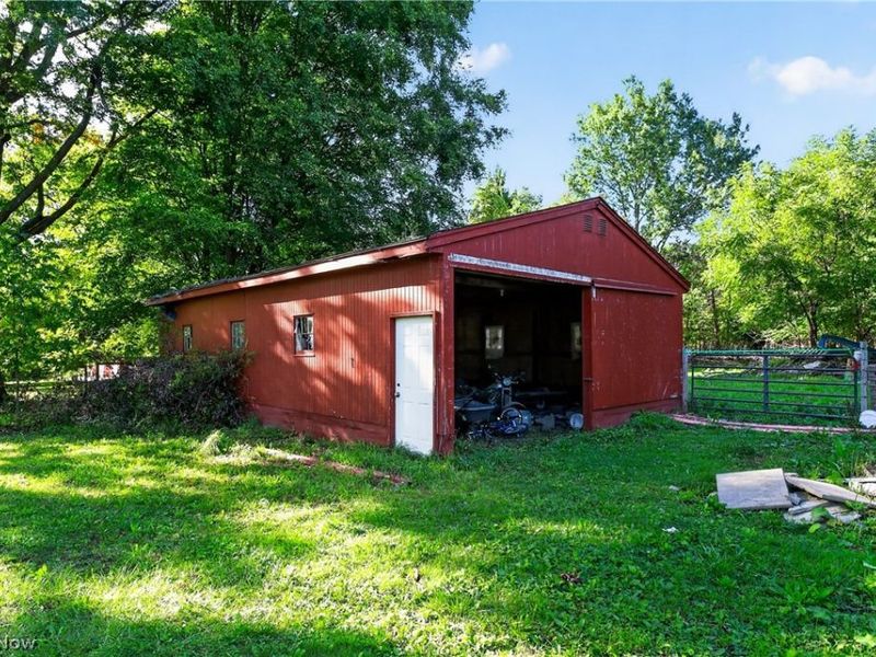 4646 Kennedy Road, Lowellville, OH 44436 Photo 6