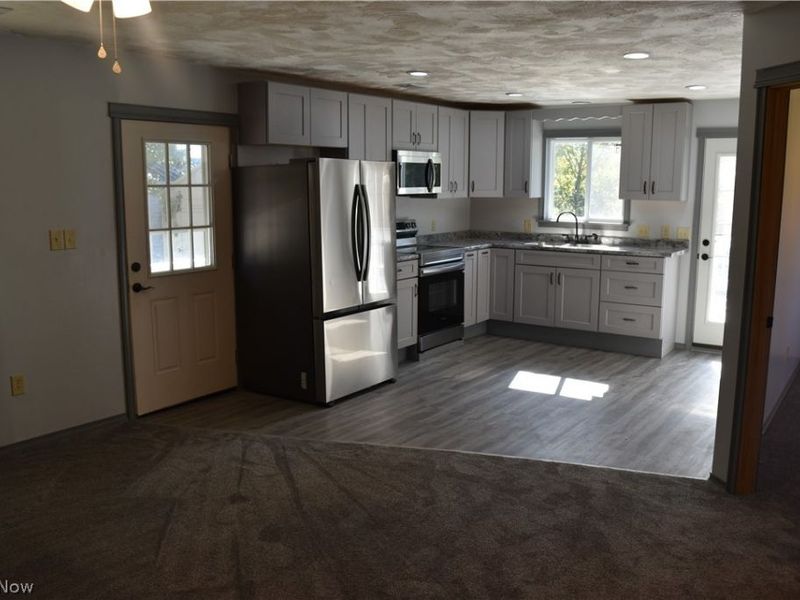 46948 Columbia Hill Road, Saint Clairsville, OH 43950 Photo 3