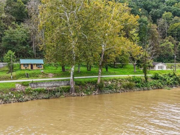 9223 Muskingum River Road, Lowell, OH 45744