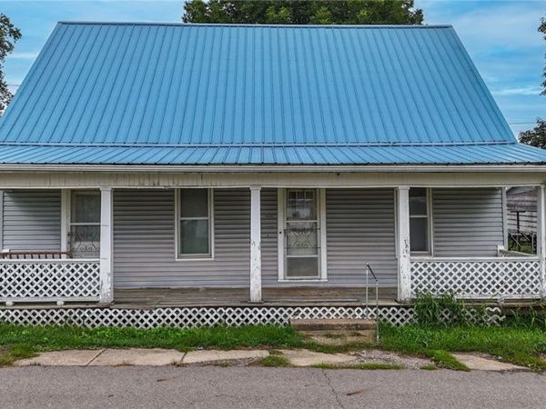 1970 North Street , Stockport, OH 43787